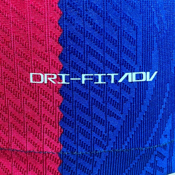 Nike FC Barcelona 2023/24 Match Home
Men's Nike Dri-FIT ADV Soccer Jersey ⚽️⚽️ - Picture 11 of 15
